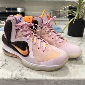 Lebron 9 ‘Regal Pink’